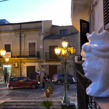 Cortile Umberto Apartment Racalmuto Luaran gambar