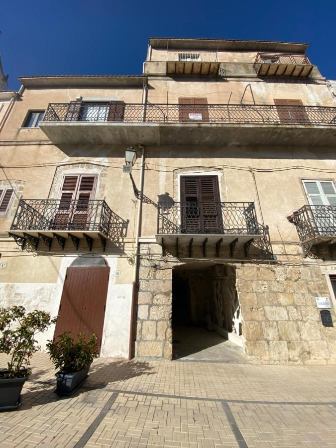 Cortile Umberto Apartment Racalmuto Luaran gambar